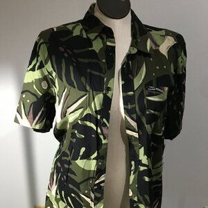 Volcom Mens Button Down Collared Short Sleeve Shirt Green Camo XL Modern Fit NWT